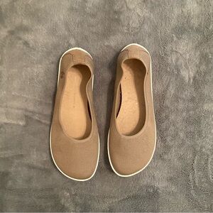 Women's Tan Barefoot Minimalist Wide Toe Box Ballet Flat Shoes